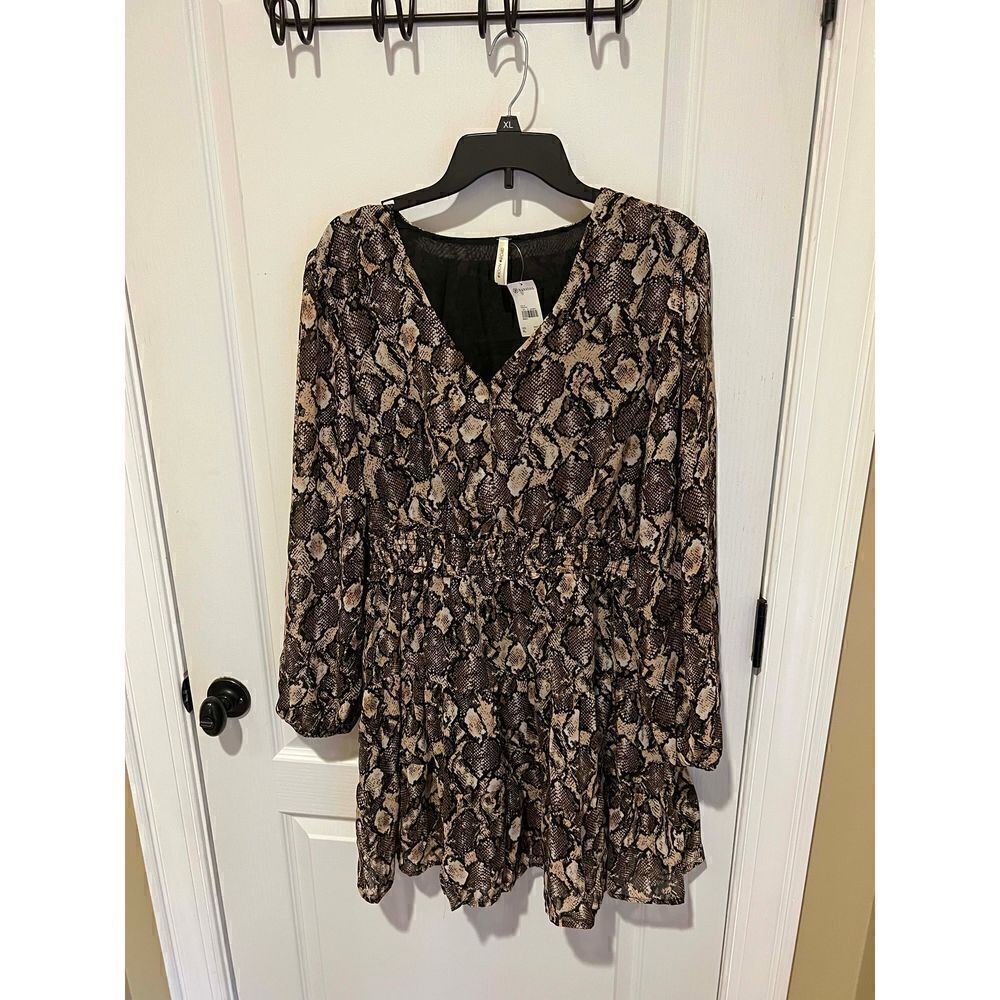 New Versona Cuban Sand Snake print dress size XL